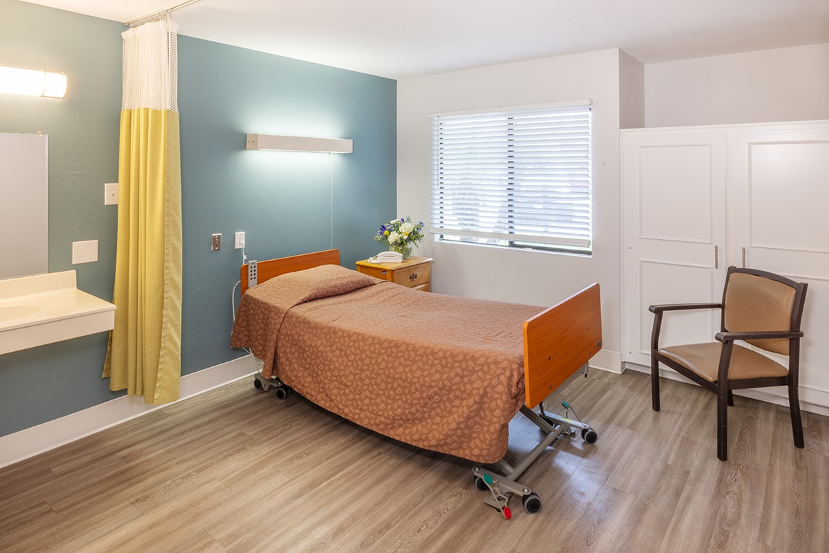 a private room at Aviara Healthcare
