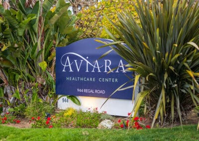 the monument sign in front of the Aviara Healthcare